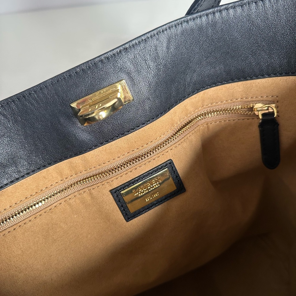 Ralph Lauren Leather Medium Harlow Bucket Bag - Picture 8 of 8